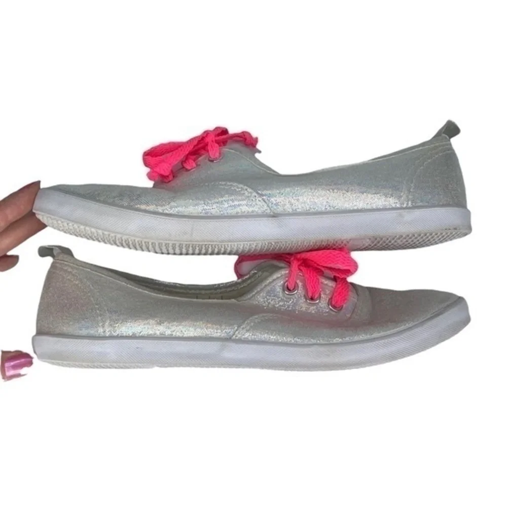 H&M Shoes Iridescent Metallic Slip On Sneakers with Neon Pink Shoe Laces Size‎ 6